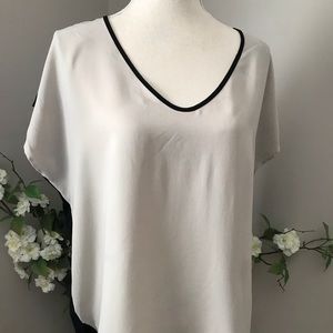 Calvin Klein Black and Cream Short Sleeve Top